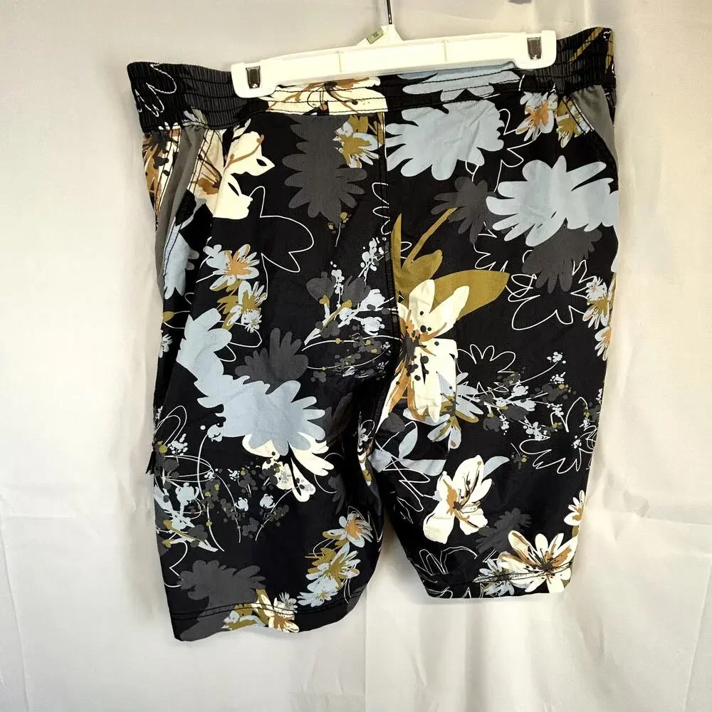 SKU2521 RELAX  Tommy Bahama Men's Large Black Gray Blue Floral Print Swim Trunks